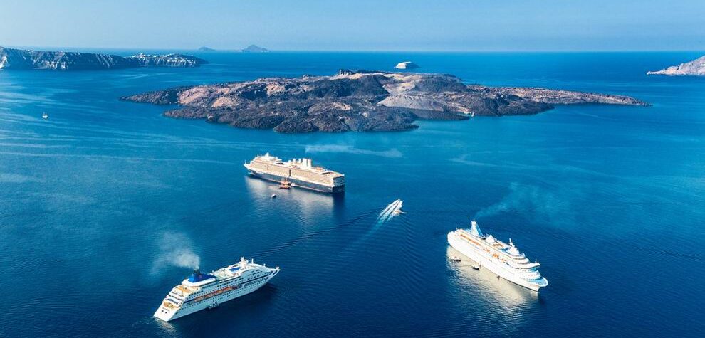santorini hajóval